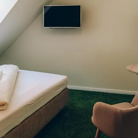 Adelheid Garni Quedlinburg