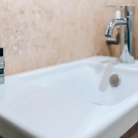 Adelheid Garni Szálloda 3*