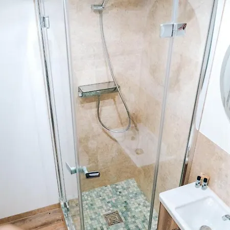 Hotel Adelheid Garni 3*