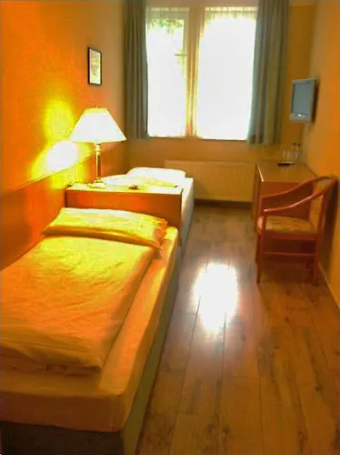 Hotel Adelheid Garni 3*