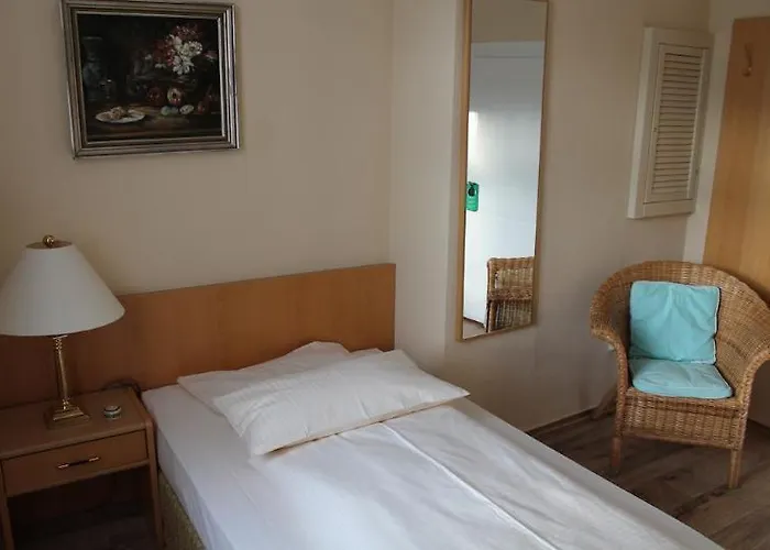 Adelheid Garni Quedlinburg